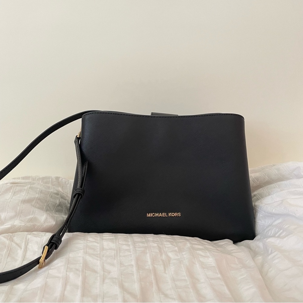 Michael Kors Crossbody & Shoulder Bag